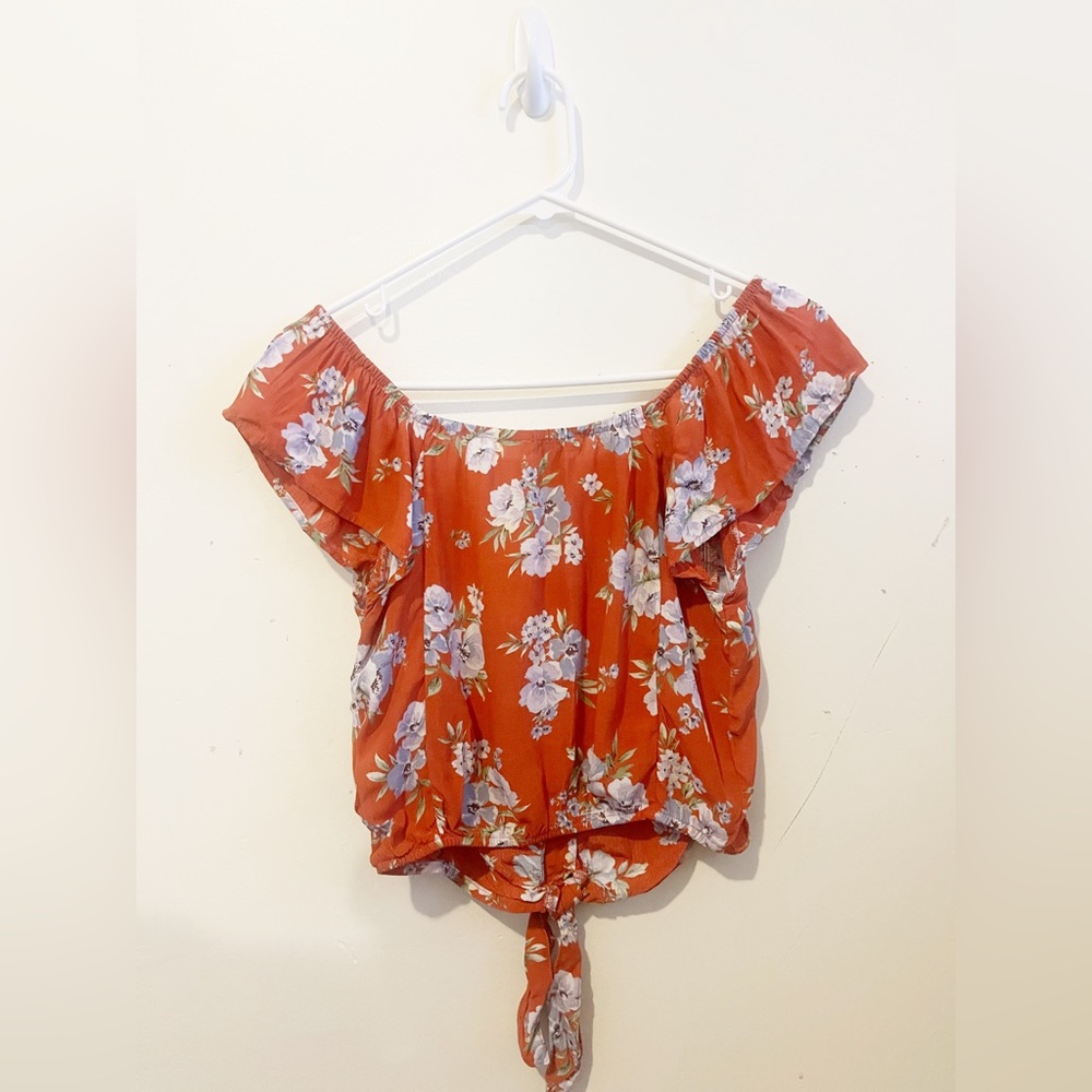 American Eagle Orange Floral Button Accent Flutter Sleeve Tie Up Cropped Blouse